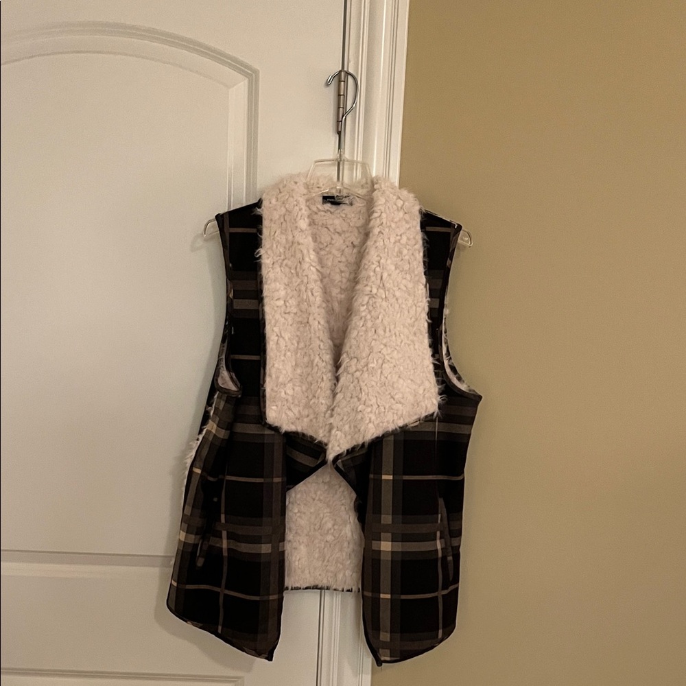Mittoshop Cozy Plaid Sherpa Vest